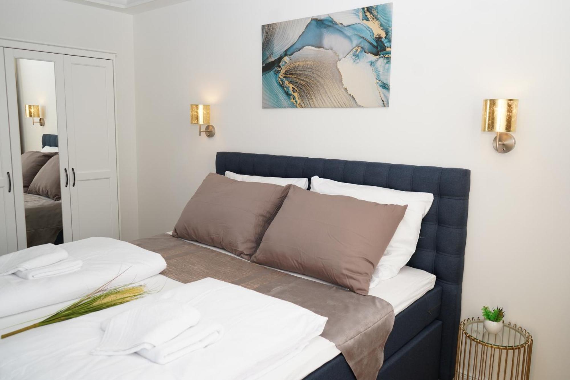 "Yildirim Touristik 1" Ferienwohnung Exklusiv In Austattung Und Lage 쿡스하펜 외부 사진